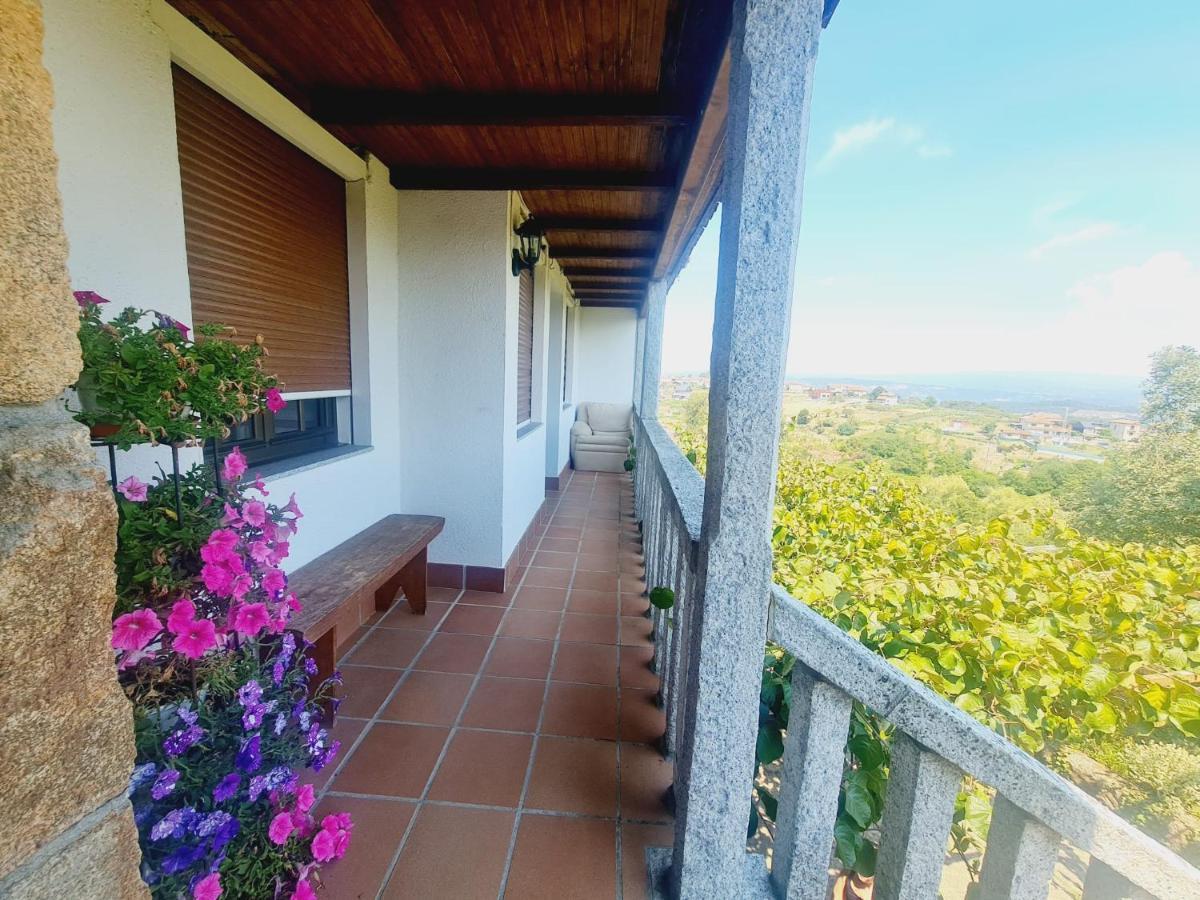 Villa Castelodobispo Sobrado del Obispo Exterior foto